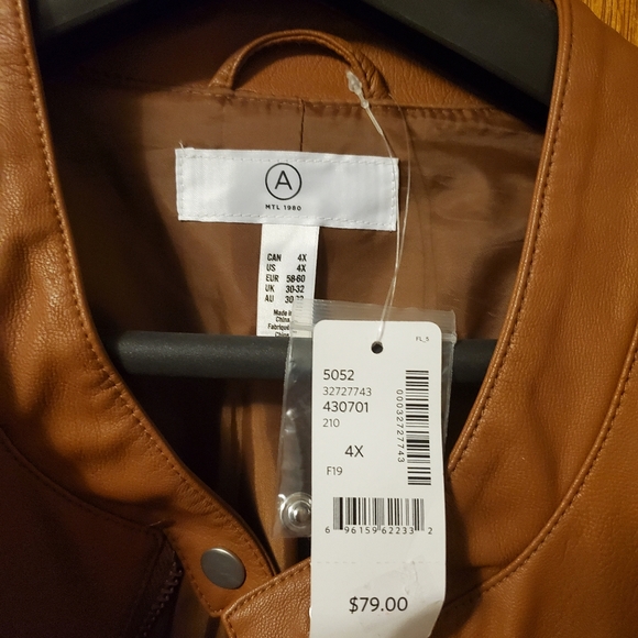 Women's new Pleather Tan Jacket - Picture 2 of 4